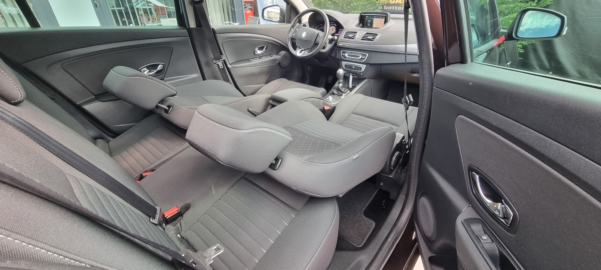 RENAULT MEGANE LIMITED, 1.2 BENZINA, 132 CP, EURO 5, AN 2015