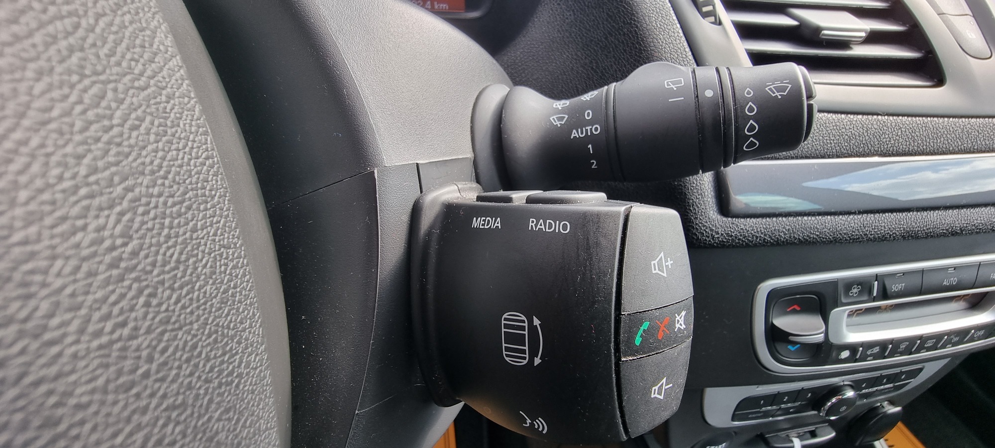 RENAULT MEGANE LIMITED, 1.2 BENZINA, 132 CP, EURO 5, AN 2015