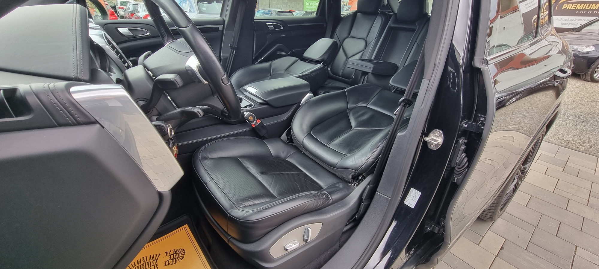 PORSCHE CAYENNE PACHET FACELIFT, 3.0 DIESEL, 245 CP, EURO 5, AN 2012