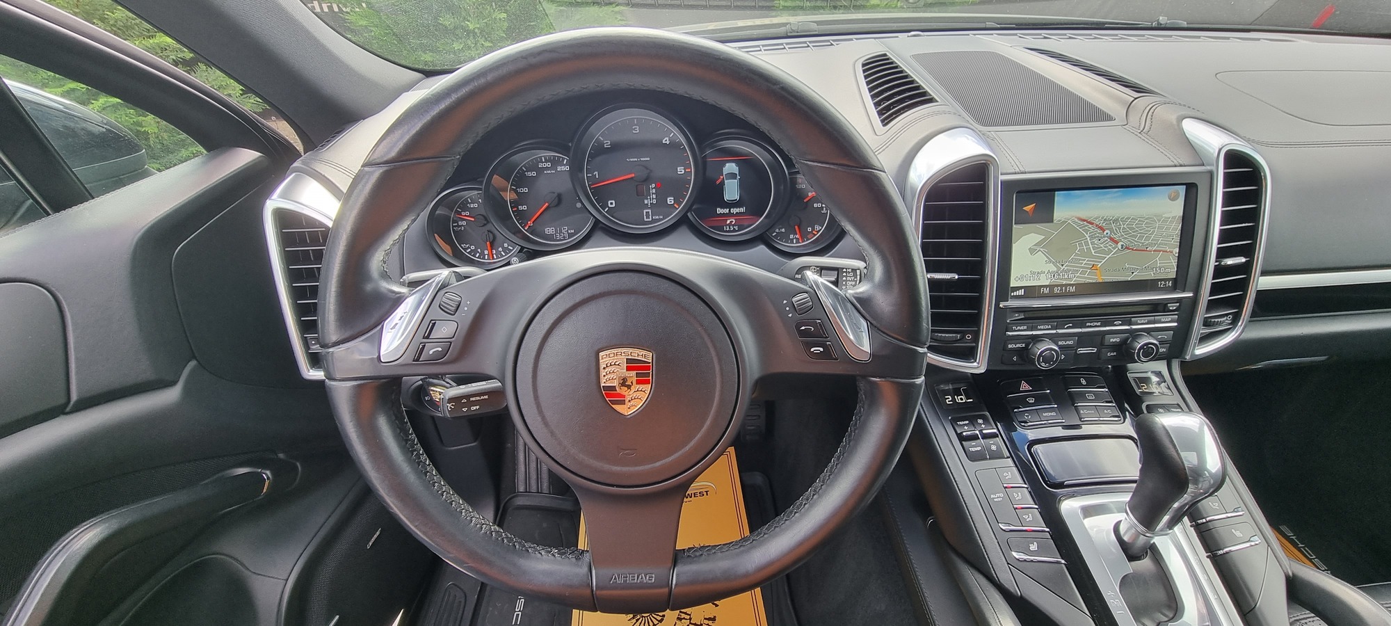 PORSCHE CAYENNE PACHET FACELIFT, 3.0 DIESEL, 245 CP, EURO 5, AN 2012