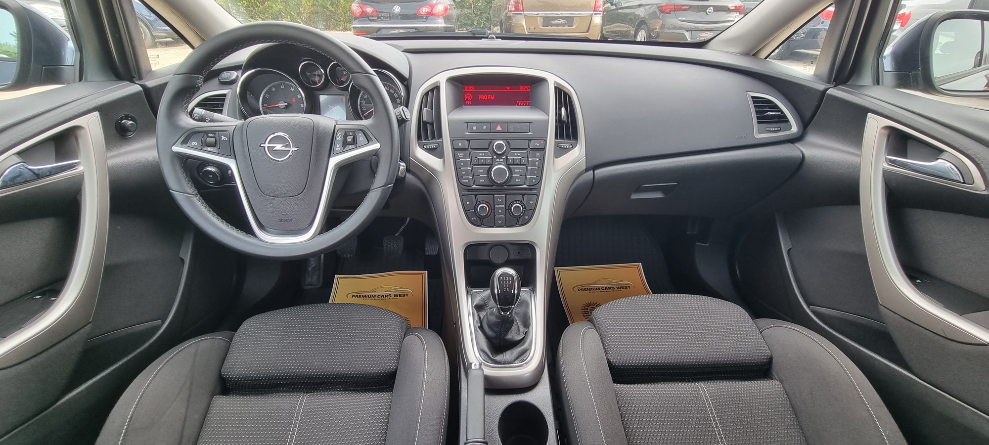 OPEL ASTRA J, 1.6 BENZINA, 115 CP, EURO 5, AN 2010  RATE-LIVRARE-GARANTIE