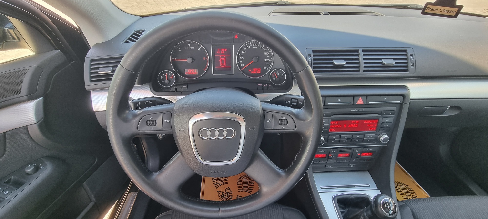AUDI A4   –   2.0 TDI