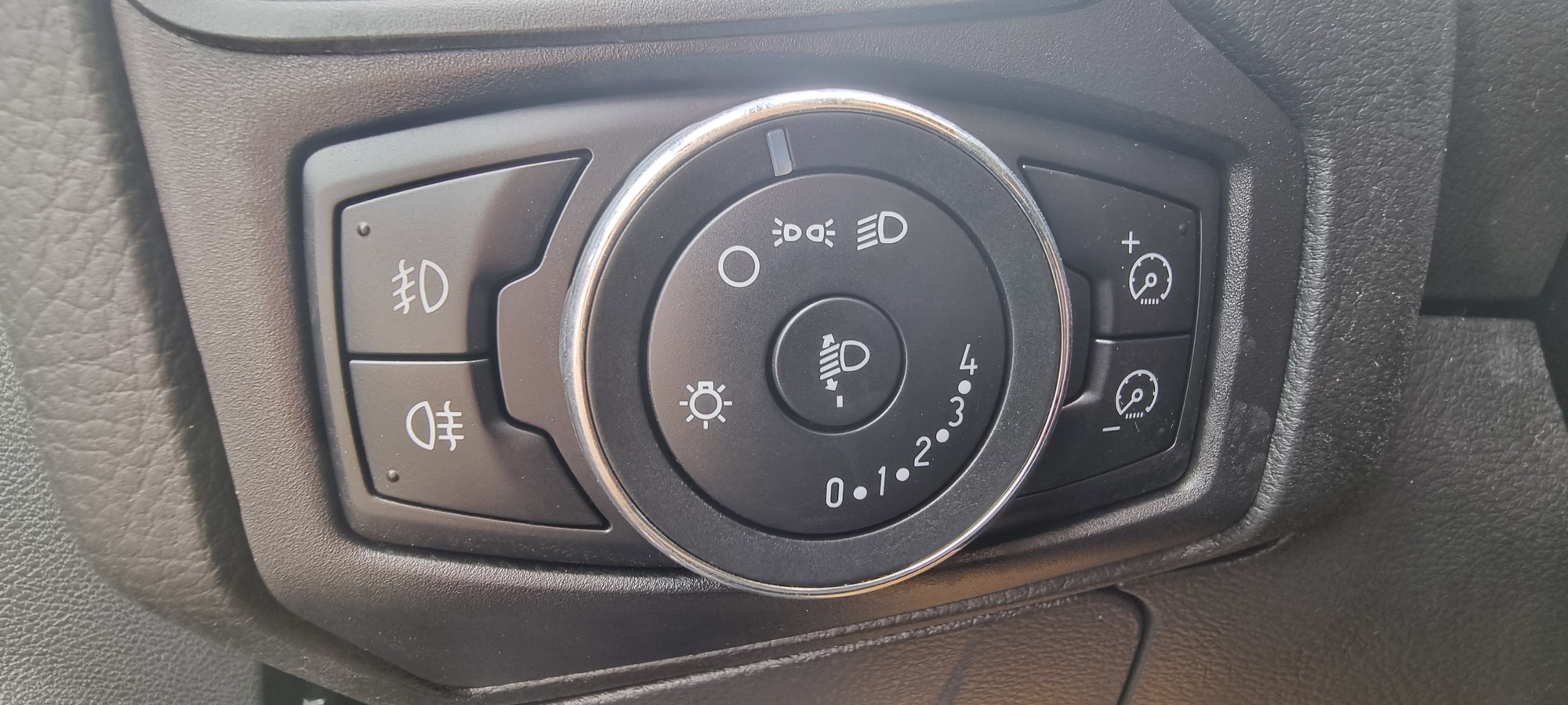 FORD FOCUS, 1.0 BENZINA, 125 CP, EURO 5, AN 2012