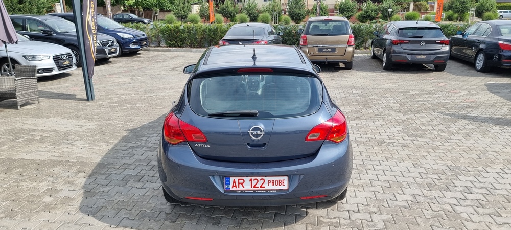 OPEL ASTRA J, 1.6 BENZINA, 115 CP, EURO 5, AN 2010  RATE-LIVRARE-GARANTIE