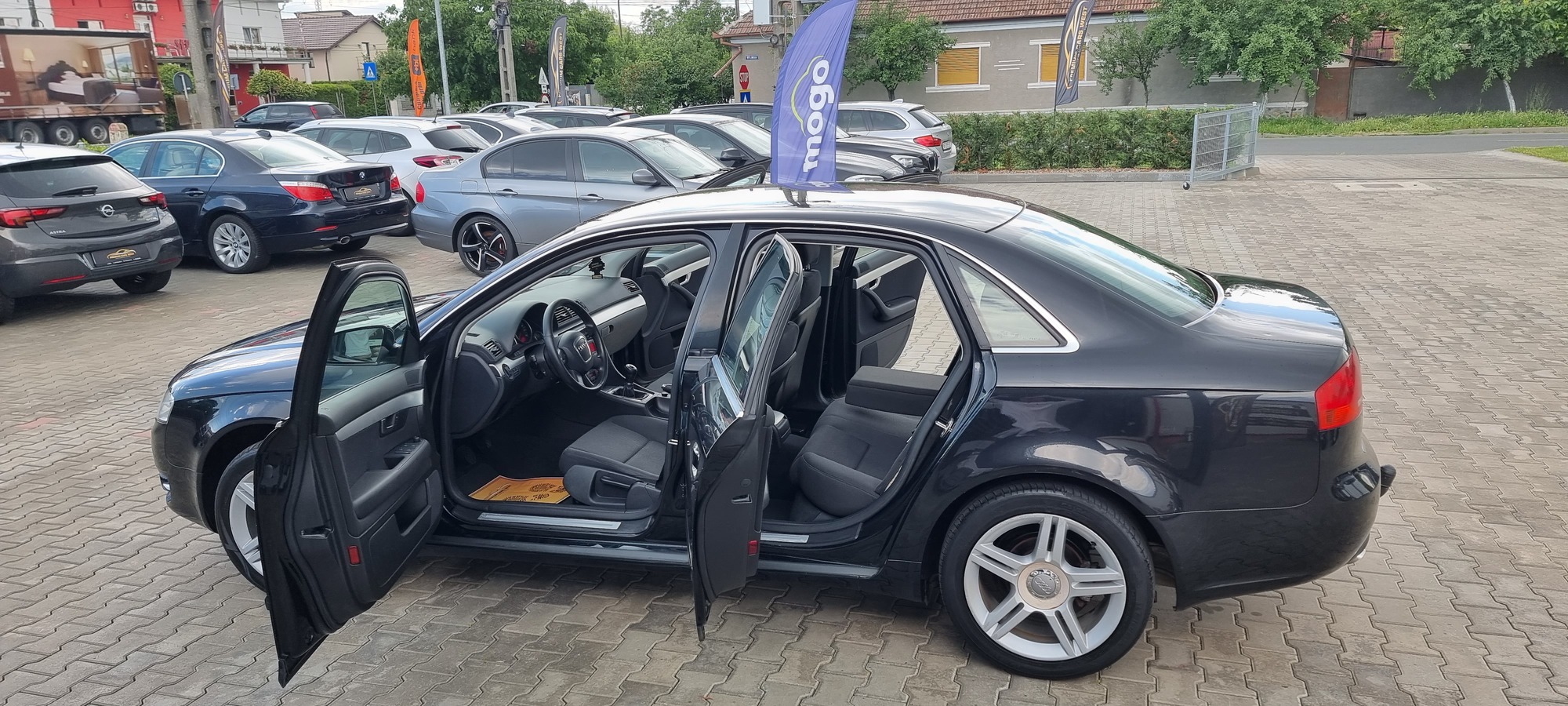 AUDI A4   –   2.0 TDI