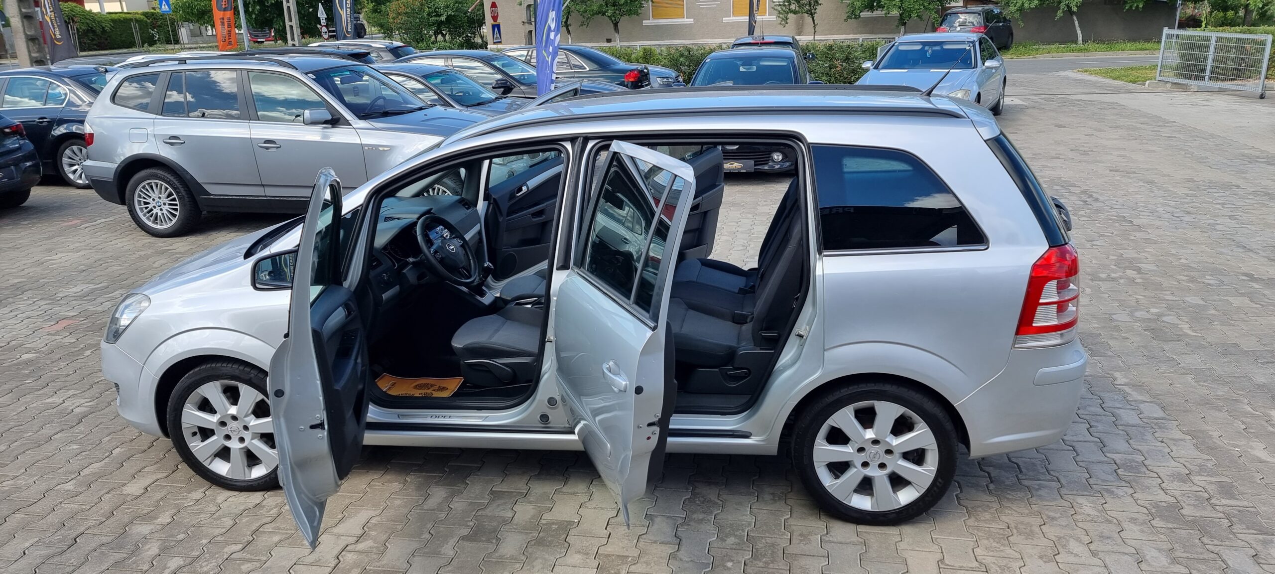 OPEL ZAFIRA 7 LOCURI, 1.9 CDTI, 120 CP, AN 2010