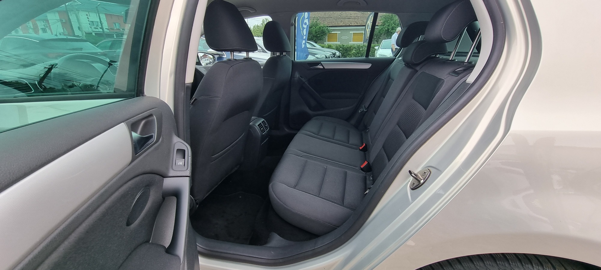 VW GOLF 6, 1.6 TDI, 105 CP, EURO 5, AN 2010