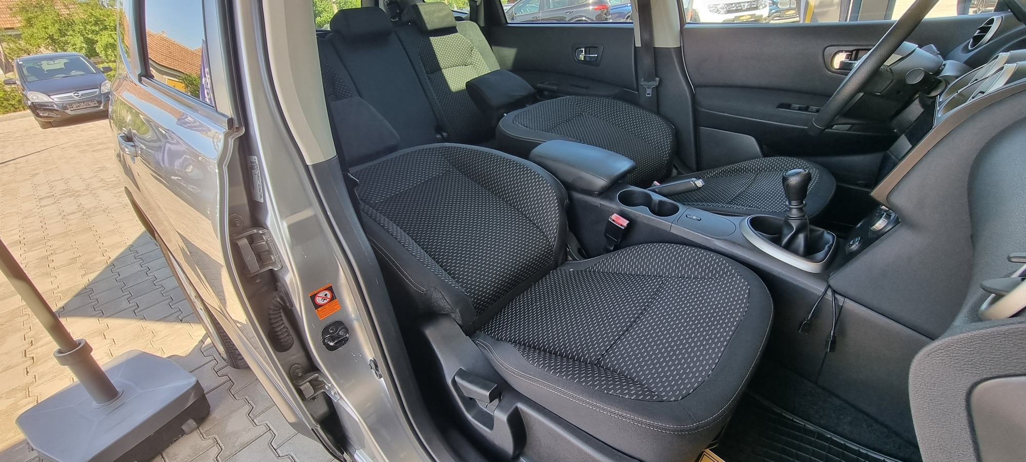 NISSAN QASHQAI 7 LOCURI, 2.0 DIESEL, 150 CP, AN 2009  RATE-LIVRARE-GARANTIE