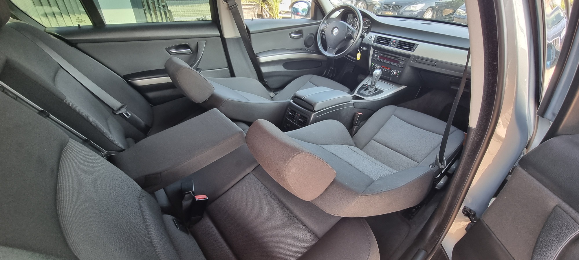 BMW SERIA 3 , 2.0 DIESEL, 177 CP, AN 2008 AUTOMAT  RATE-LIVRARE-GARANTIE