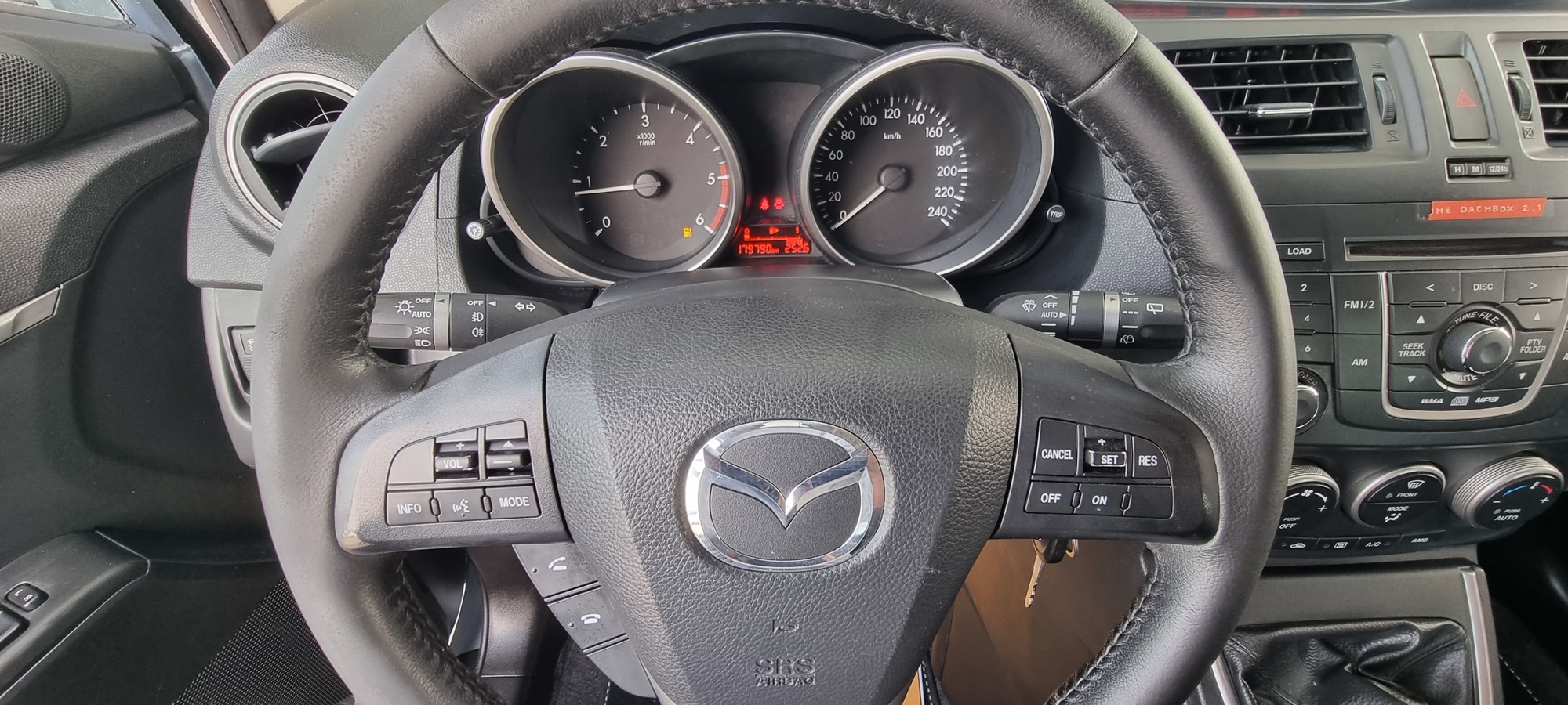 MAZDA 5,  7 LOCURI , 1.6 DIESEL, 115 CP,   AN 2013 EURO 5  RATE-LIVRARE-GARANTIE