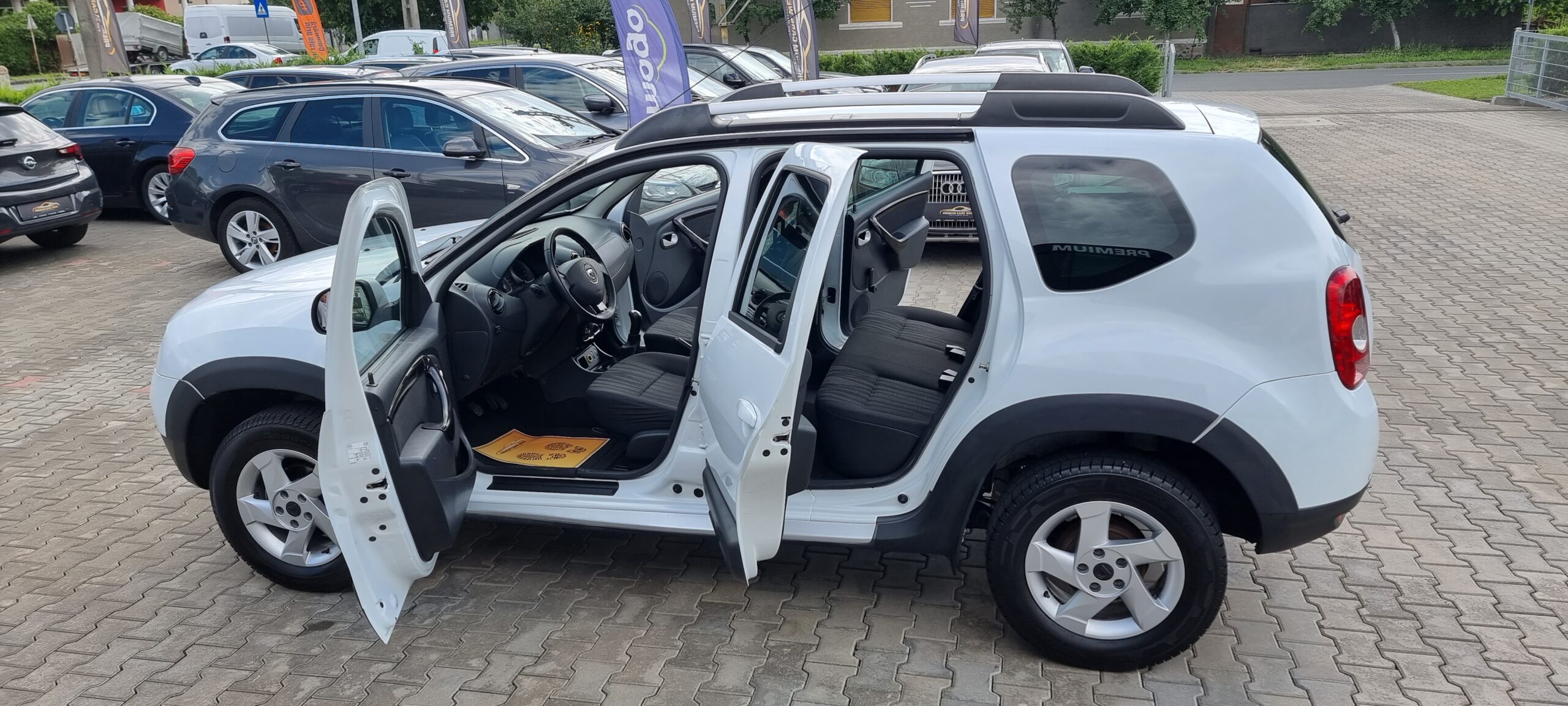 DACIA DUSTER 1.6 BENZINA + LPG  RATE-LIVRARE-GARANTIE