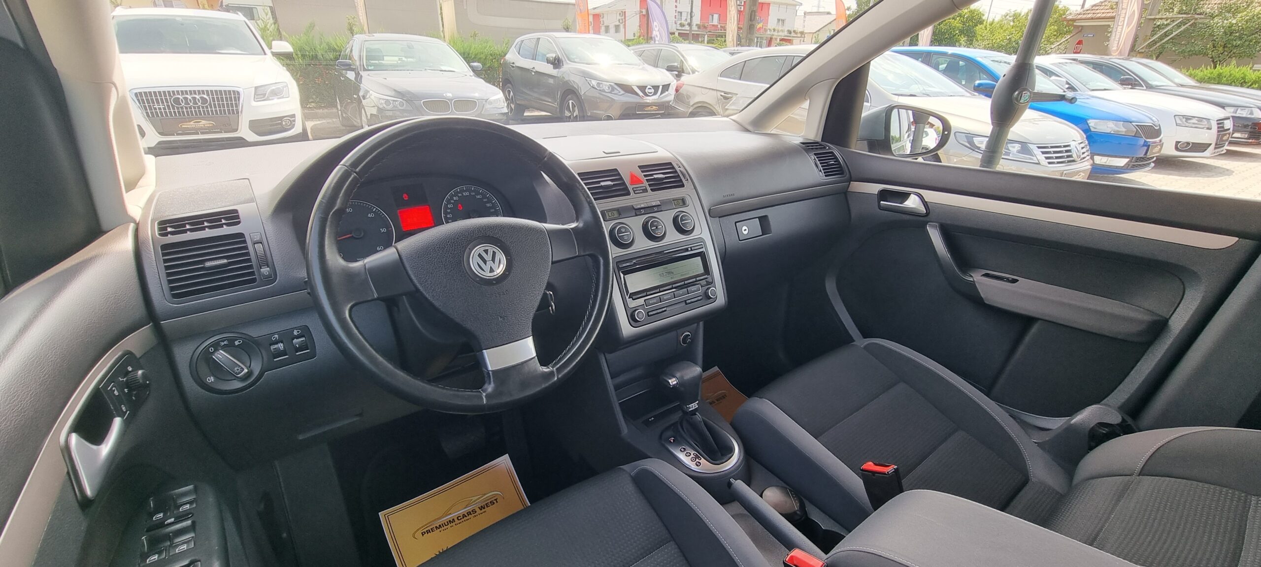 VW TOURAN 7 LOCURI, 1.9 TDI, 105 CP, AN 2010