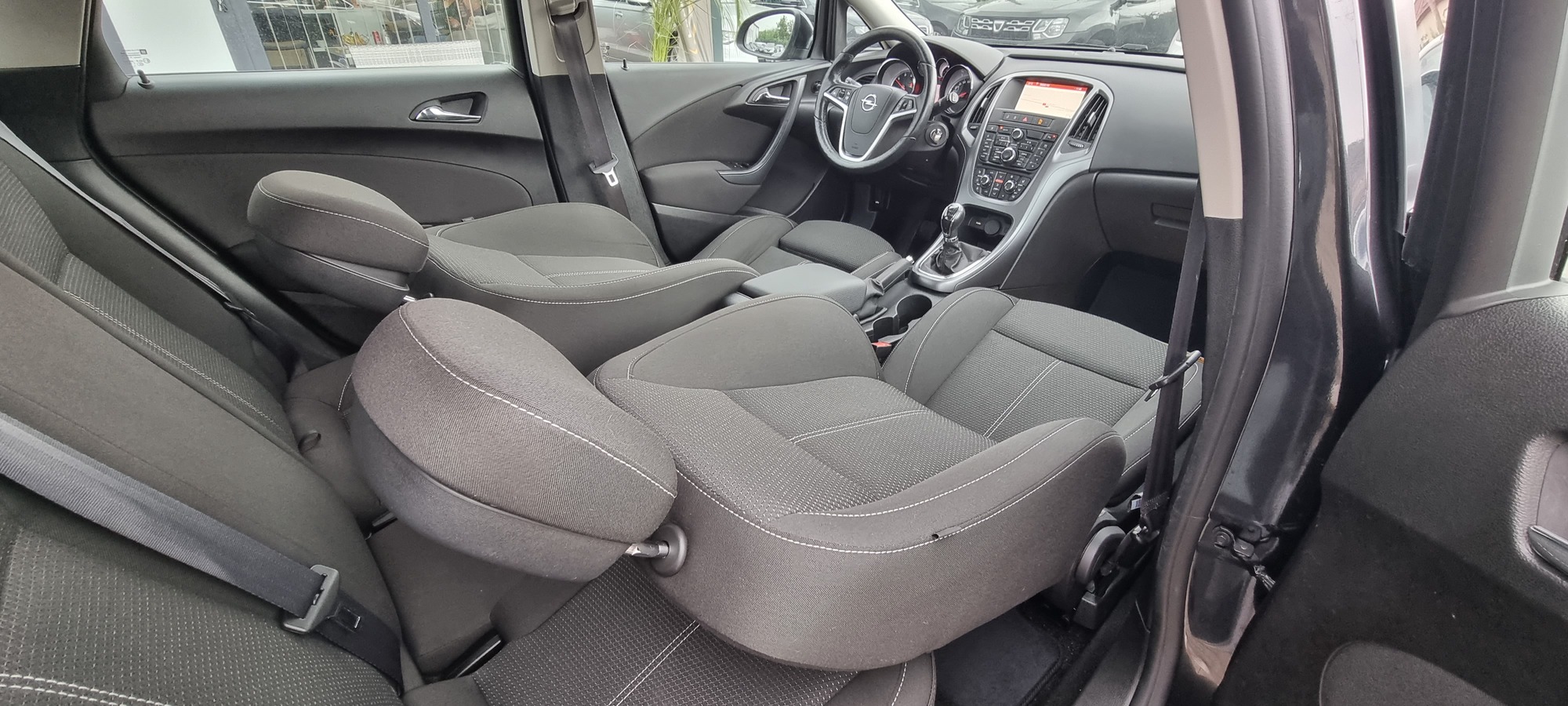 OPEL ASTRA J, 1.6 DIESEL, 136 CP, EURO 6, AN 2016  RATE-LIVRARE-GARANTIE