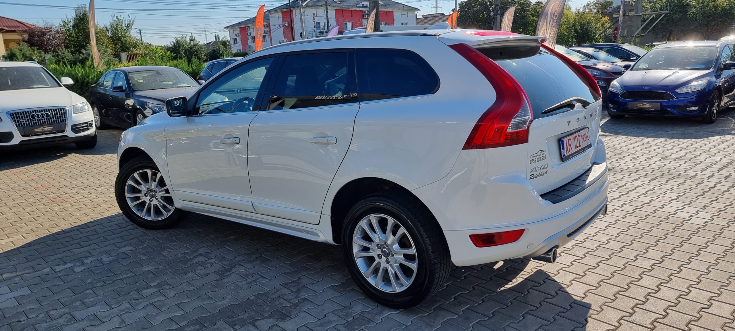 VOLVO XC 60  R DESIGN, 2.4 DIESEL, 163 CP, EURO 5, AN 2012  RATE-LIVRARE-GARANTIE