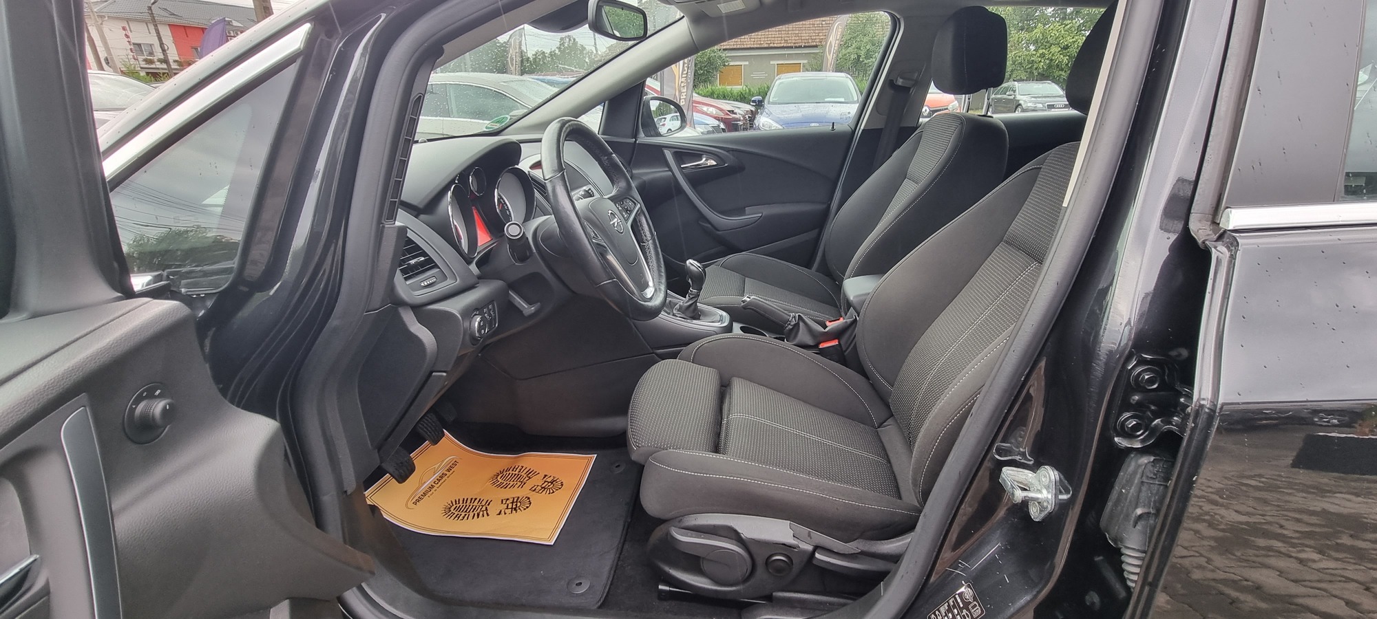 OPEL ASTRA J, 1.6 DIESEL, 136 CP, EURO 6, AN 2016  RATE-LIVRARE-GARANTIE