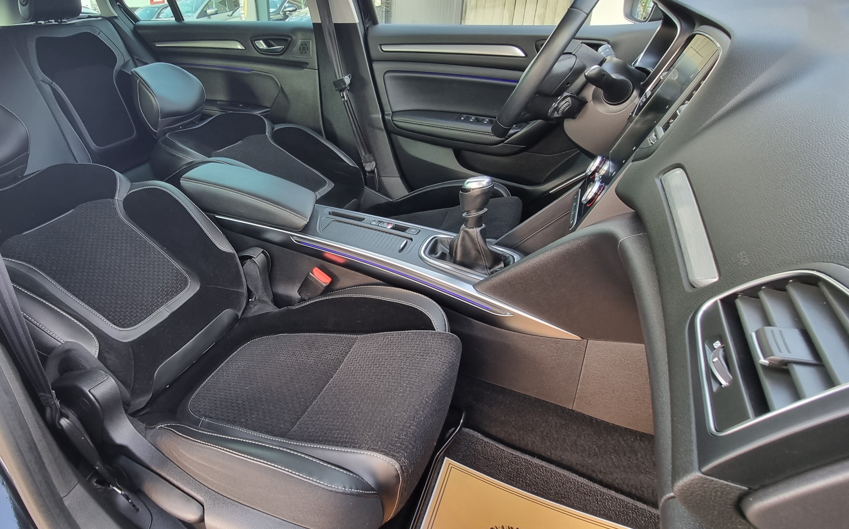 RENAULT MEGANE 1.2 BENZINA AN 2017  RATE-LIVRARE-GARANTIE