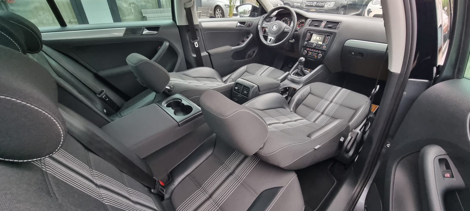VW JETTA PAKET MATCH, 1.2 BENZINA, 105 CP, AN 2012, EURO 5  RATE-LIVRARE-GARANTIE
