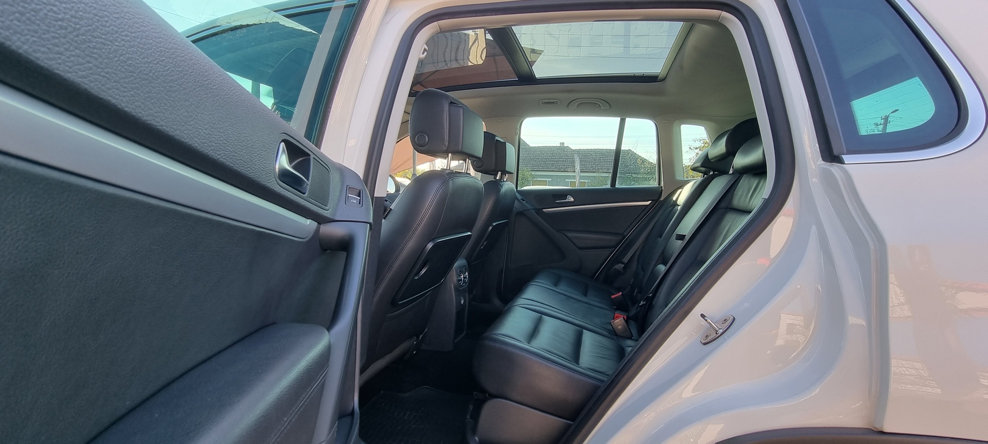 VW TIGUAN, 1.4 BENZINA, 122 CP, EURO 5, AN 2012, REVIZIE EFECTUATA (DISTRIBUTIE, ULEI+FILTRE) RATE-LIVRARE-GARANTIE