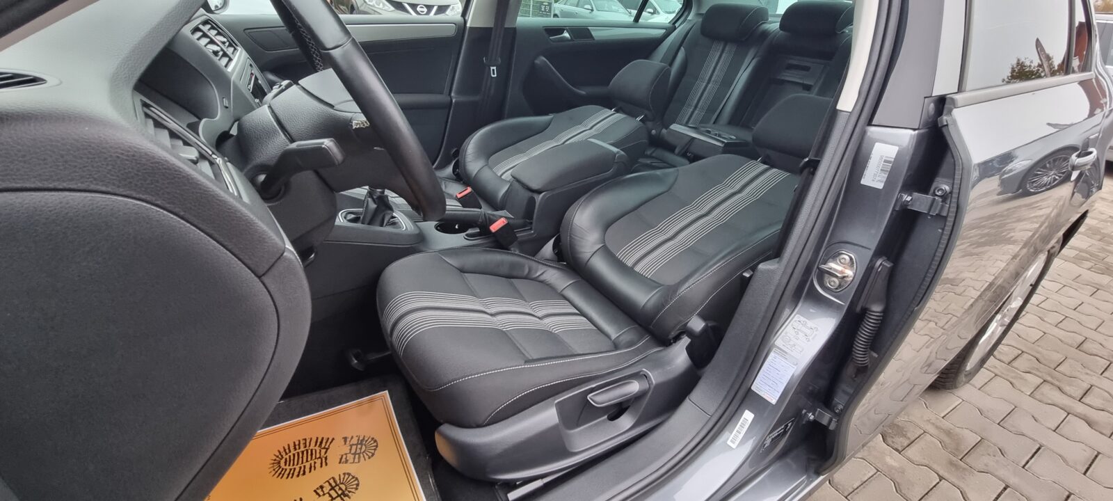 VW JETTA PAKET MATCH, 1.2 BENZINA, 105 CP, AN 2012, EURO 5  RATE-LIVRARE-GARANTIE