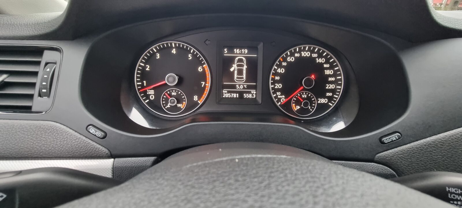 VW JETTA PAKET MATCH, 1.2 BENZINA, 105 CP, AN 2012, EURO 5  RATE-LIVRARE-GARANTIE