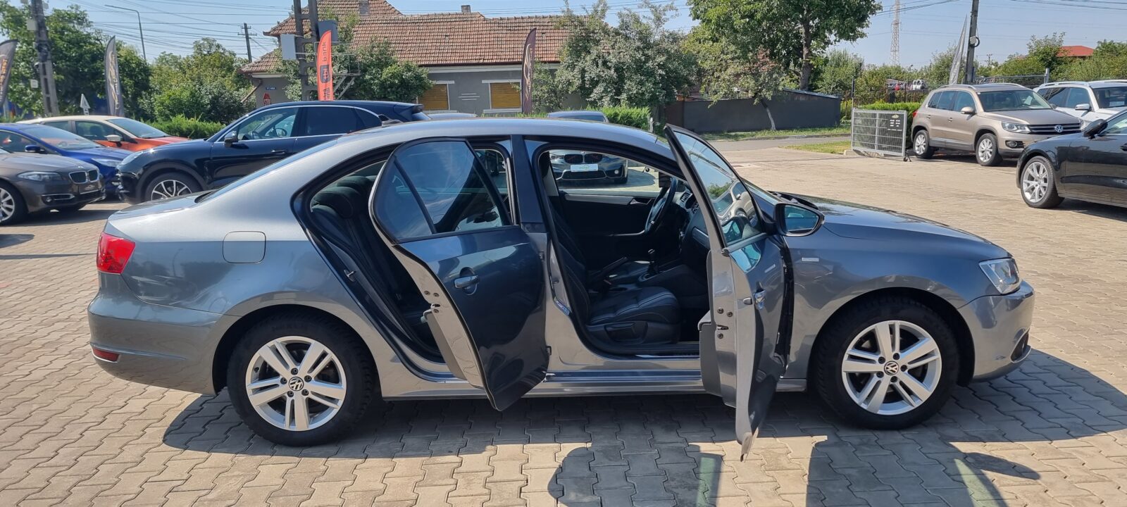 VW JETTA PAKET MATCH, 1.2 BENZINA, 105 CP, AN 2012, EURO 5  RATE-LIVRARE-GARANTIE