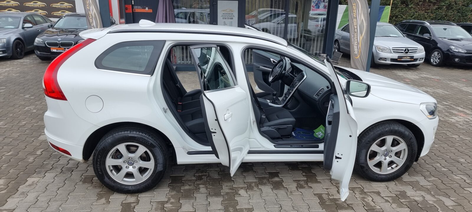 VOLVO XC60 4X4 AWD 2.4 DIESEL, 180 CP, AN 2014, EURO 5 RATE-LIVRARE-GARANTIE