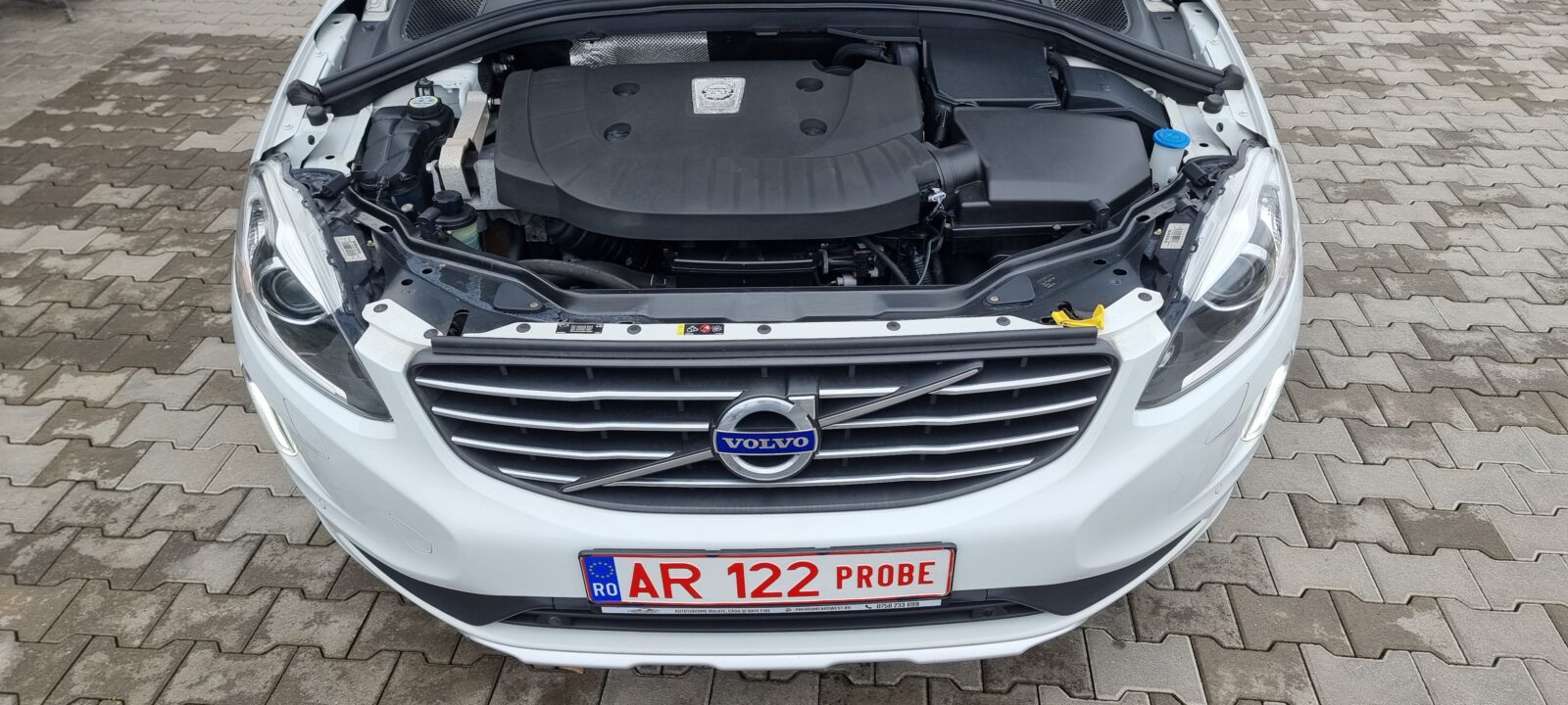 VOLVO XC60 4X4 AWD 2.4 DIESEL, 180 CP, AN 2014, EURO 5 RATE-LIVRARE-GARANTIE