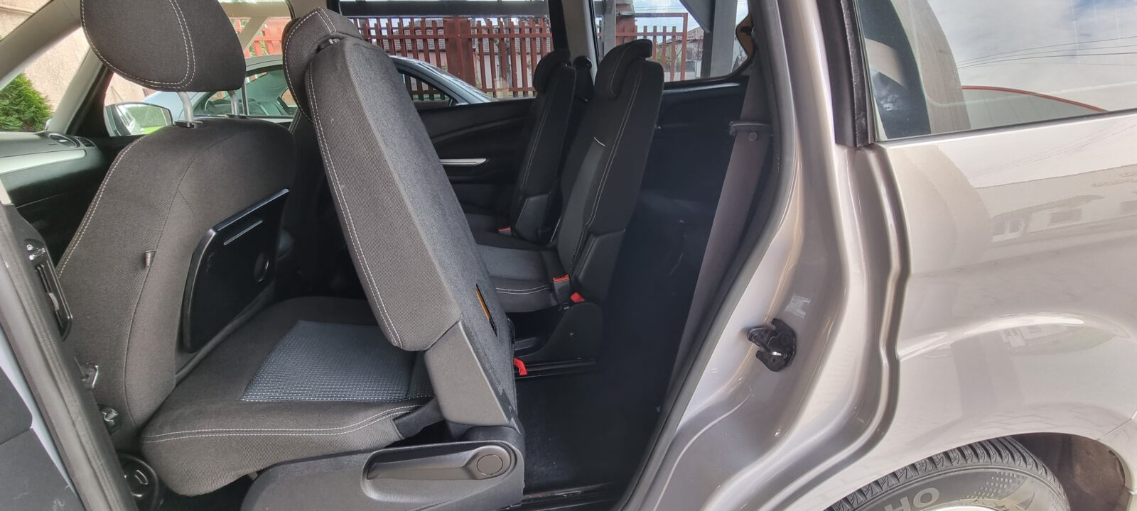FORD GALAXY 7 LOCURI AUTOMAT 2.0 DIESEL, 140 CP, EURO 5, AN 2011