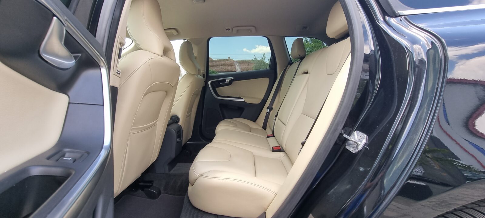 VOLVO XC-60 2.0 DIESEL, 180 CP, AN 2014, EURO 6      RATE-LIVRARE-GARANTIE