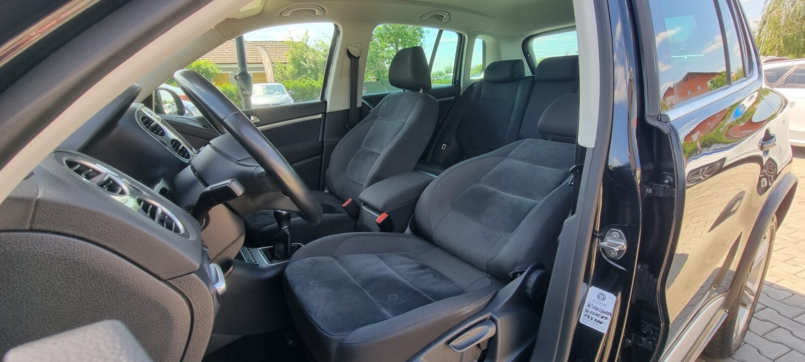 VW TIGUAN R-LINE 1.4 BENZINA AN 2015 REVIZIE EFECTUATA (DISTRIBUTIE+ULEI FILTRE) RATE-LIVRARE-GARANTIE
