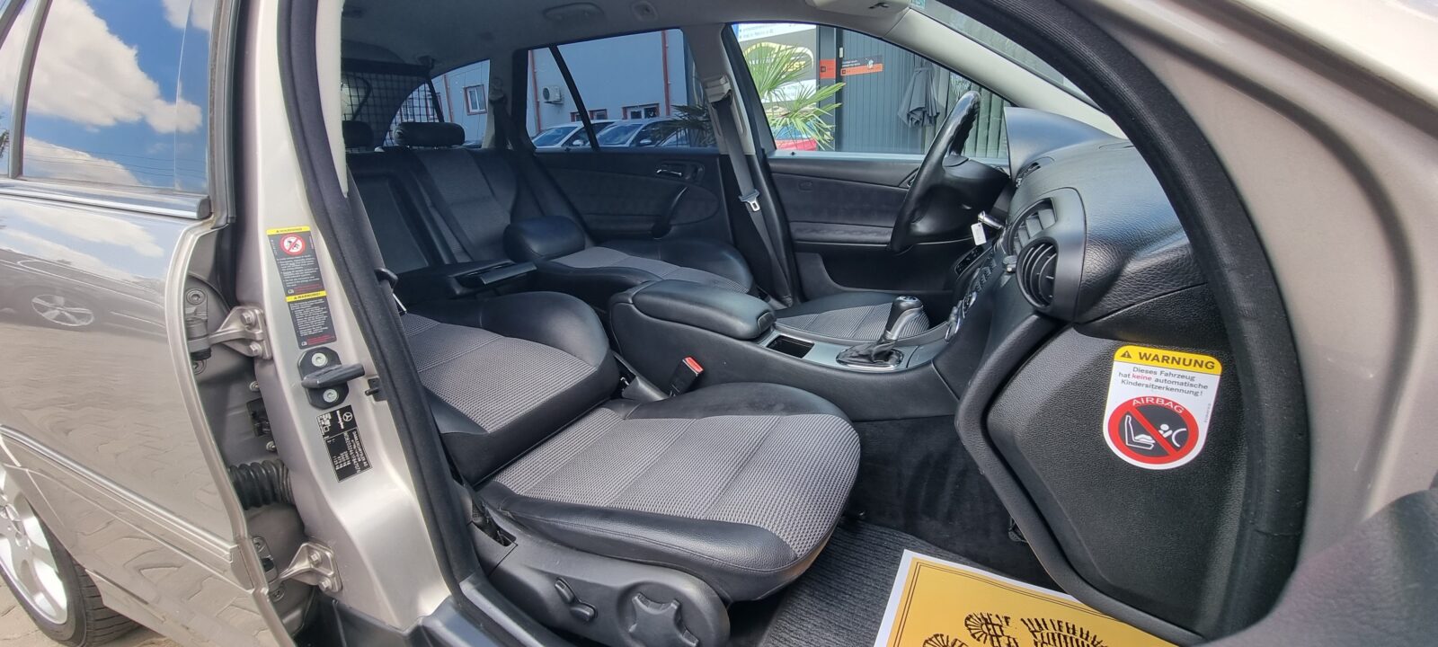 MERCEDES C 180 KOMPRESSOR AVANGARDE   REVIZIE EFECTUATA (DISTRIBUTIE+ULEI FILTRE)   RATE-LIVRARE-GARANTIE