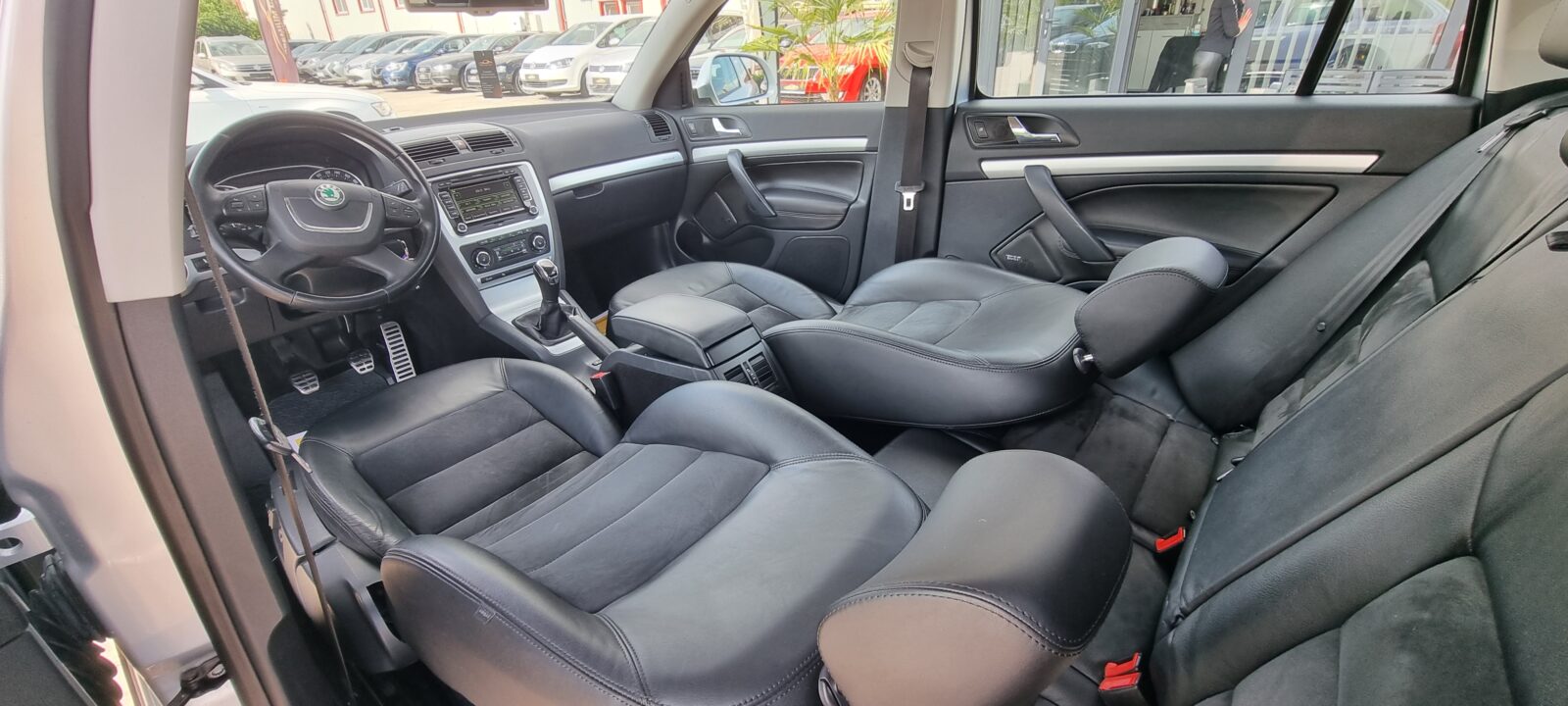 SKODA OCTAVIA 4X4 SCOUT 2.0 DIESEL, 140 CP,  EURO 5,  AN 2012      RATE-LIVRARE-GARANTIE