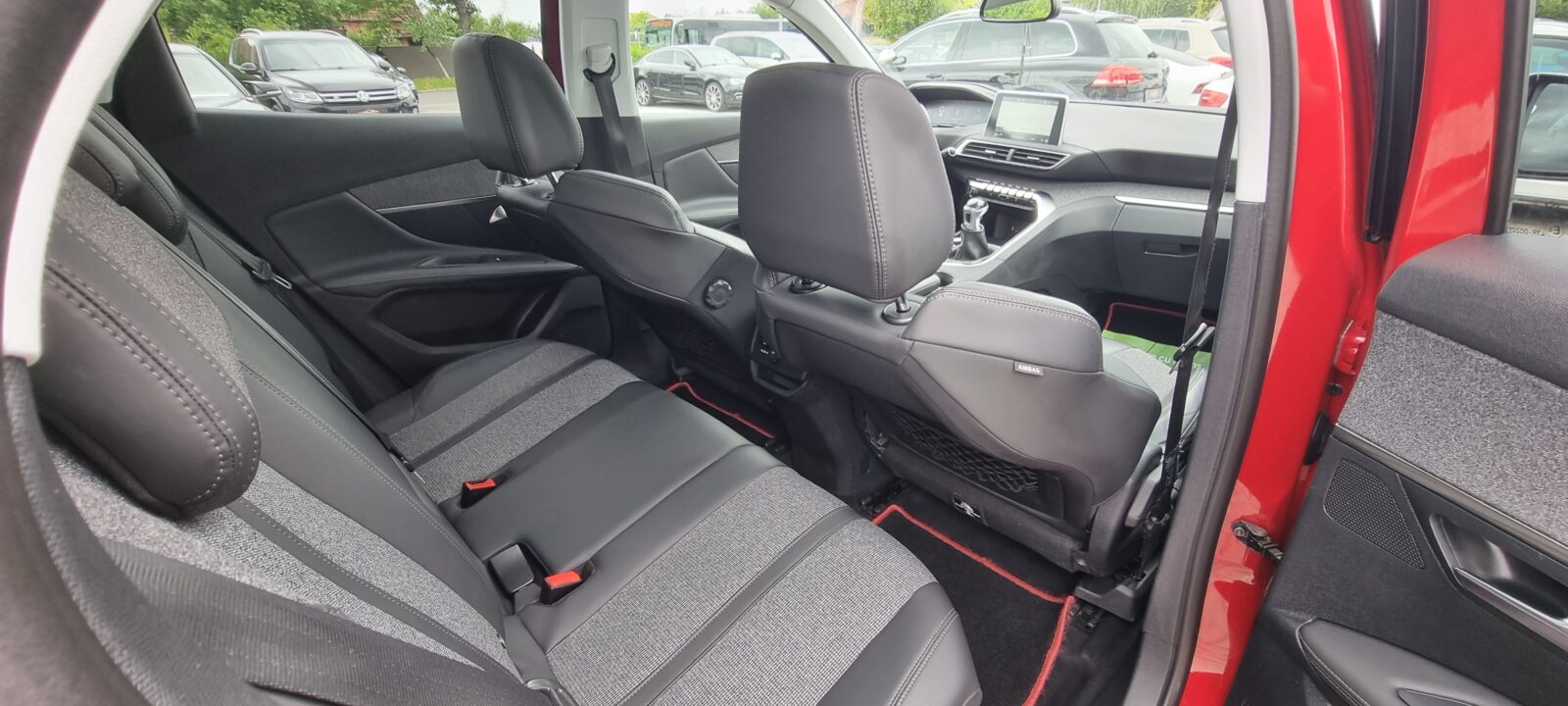 PEUGEOT 3008, 1.5 HDI, 130 CP, AN 2017, EURO 6         RATE-LIVRARE-GARANTIE