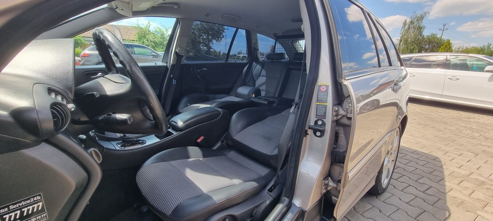 MERCEDES C 180 KOMPRESSOR AVANGARDE   REVIZIE EFECTUATA (DISTRIBUTIE+ULEI FILTRE)   RATE-LIVRARE-GARANTIE