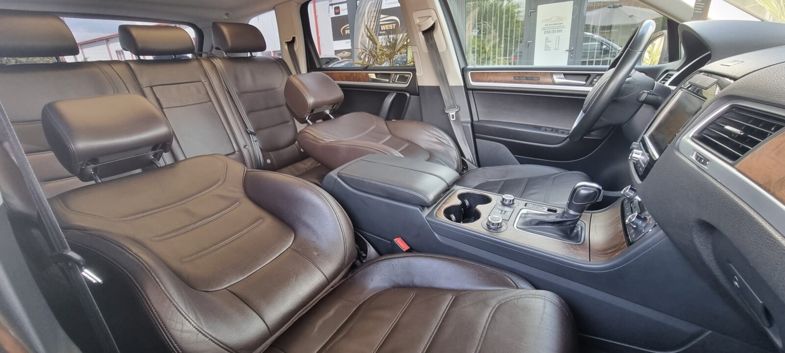 VW TOUAREG 3.0 TDI, 239 CP, AN 2011, EURO 5       RATE-LIVRARE-GARANTIE