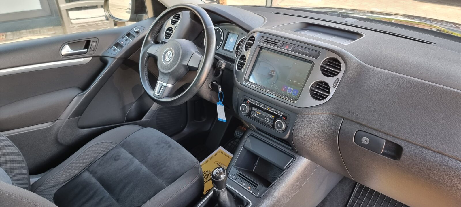 VW TIGUAN R-LINE 1.4 BENZINA AN 2015 REVIZIE EFECTUATA (DISTRIBUTIE+ULEI FILTRE) RATE-LIVRARE-GARANTIE