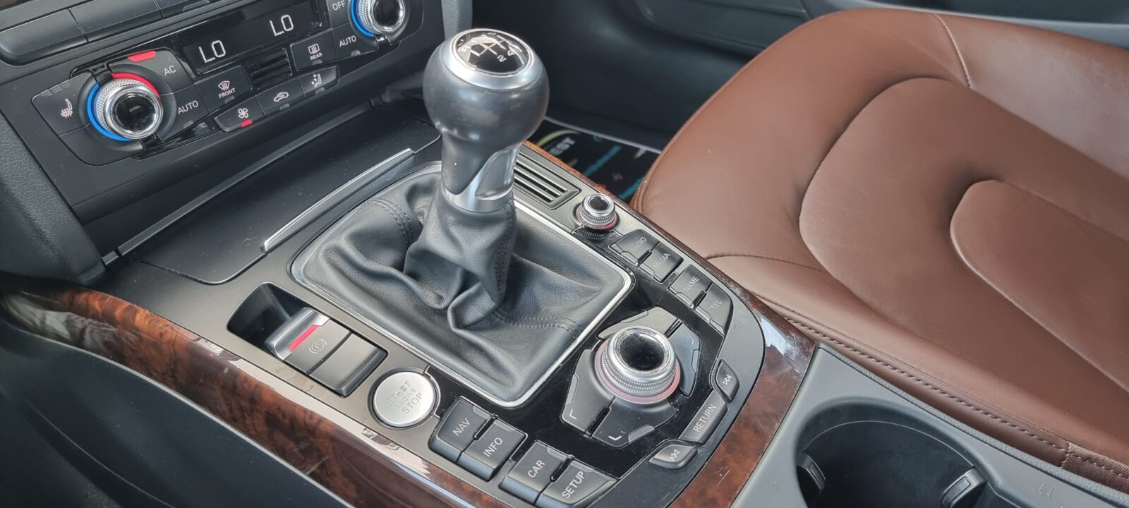 AUDI A4 FACELIFT, 2.0 TDI, AN 2014, EURO 5      DISTRIBUTIE SCHIMBATA      RATE-LIVRARE-GARANTIE