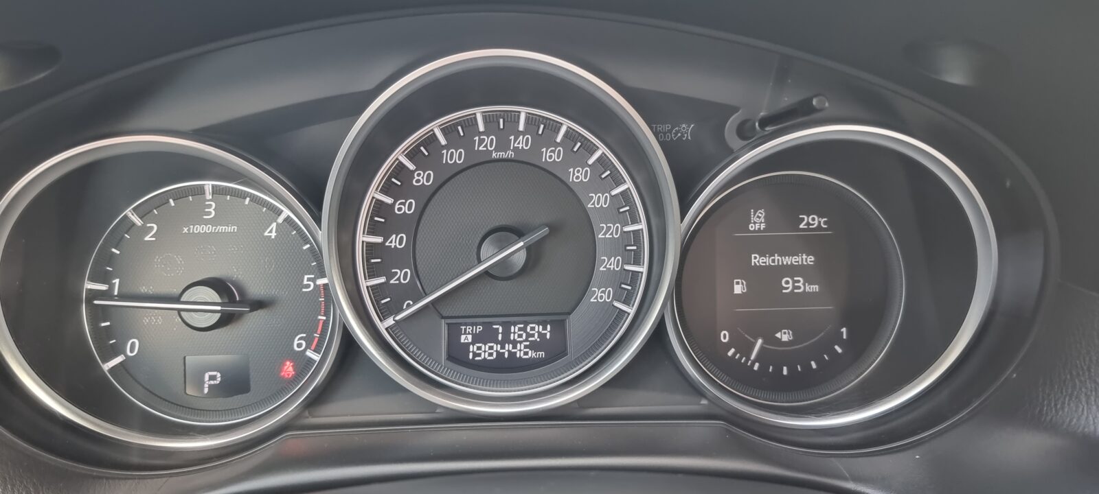 MAZDA CX-5 4X4, 2.2 DIESEL, 175 CP, AN 2015, EURO 6      RATE-LIVRARE-GARANTIE