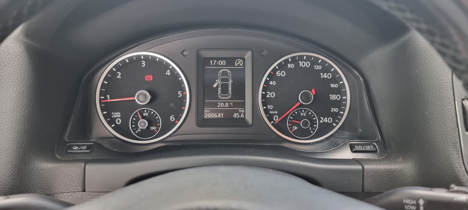 VW TIGUAN 2.0 TDI, 110 CP, AN 2014, EURO 5 Revizie efectuata (Distributie + Ulei filtre) RATE-LIVRARE-GARANTIE