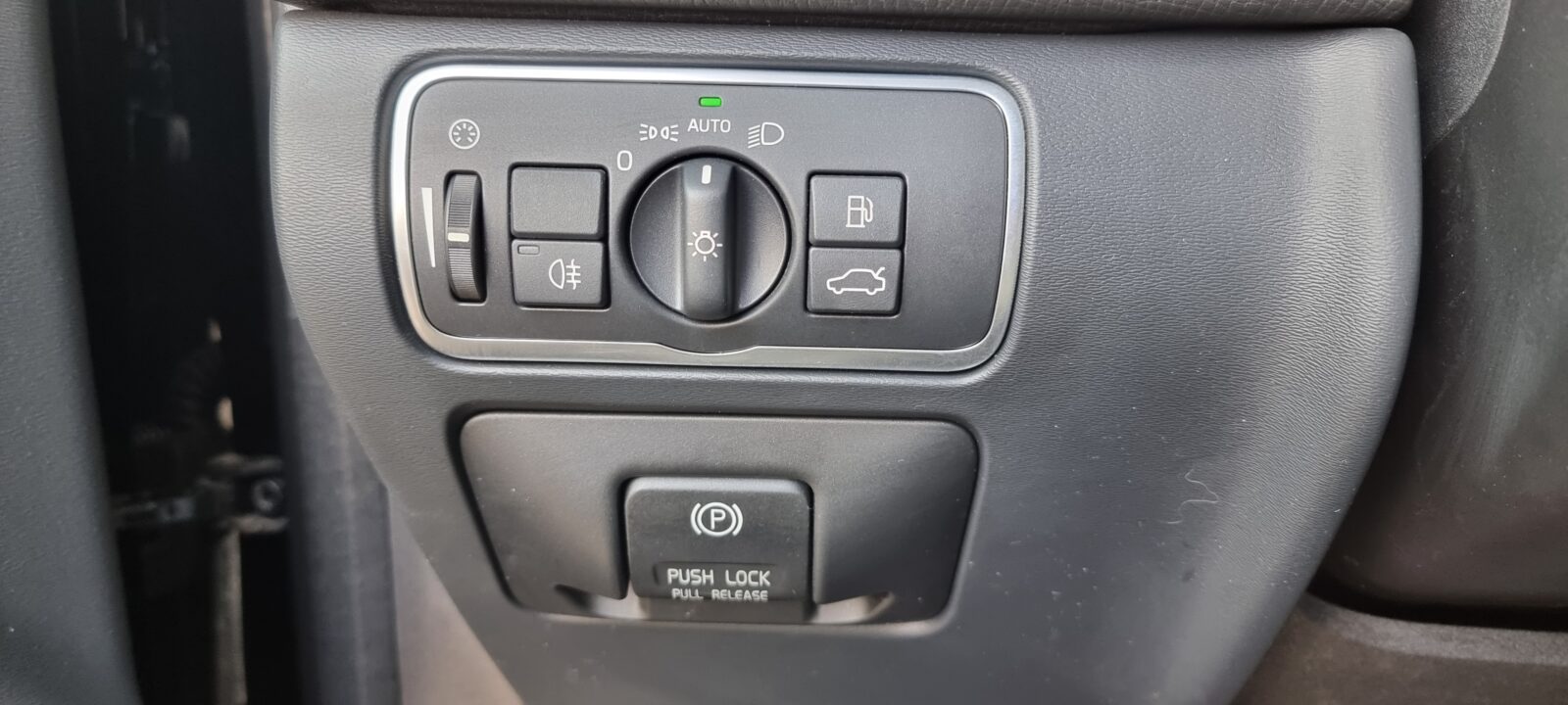 VOLVO XC-60 2.0 DIESEL, 180 CP, AN 2014, EURO 6      RATE-LIVRARE-GARANTIE