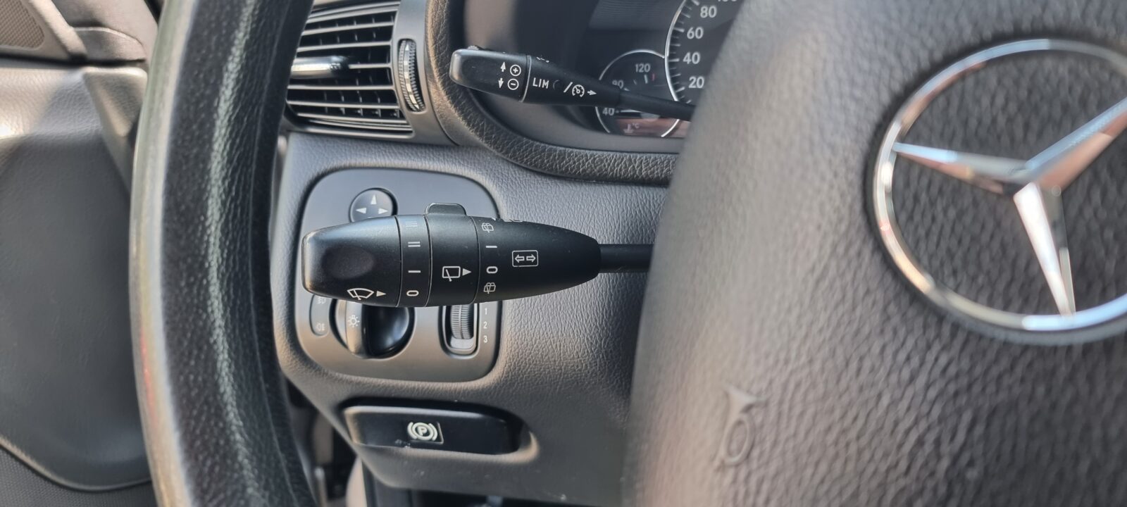 MERCEDES C 180 KOMPRESSOR AVANGARDE   REVIZIE EFECTUATA (DISTRIBUTIE+ULEI FILTRE)   RATE-LIVRARE-GARANTIE