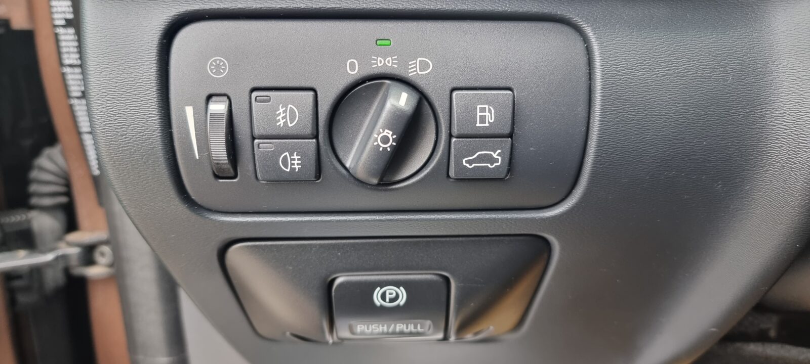 VOLVO XC60 4X4, 2.4 DIESEL, 205 CP, AN 2009     RATE-LIVRARE-GARANTIE