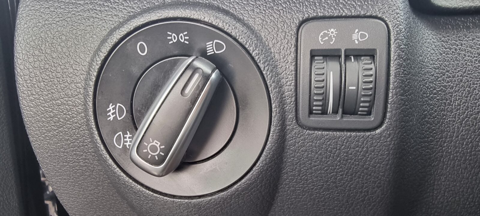 VW TIGUAN 2.0 TDI, 110 CP, AN 2014, EURO 5 Revizie efectuata (Distributie + Ulei filtre) RATE-LIVRARE-GARANTIE