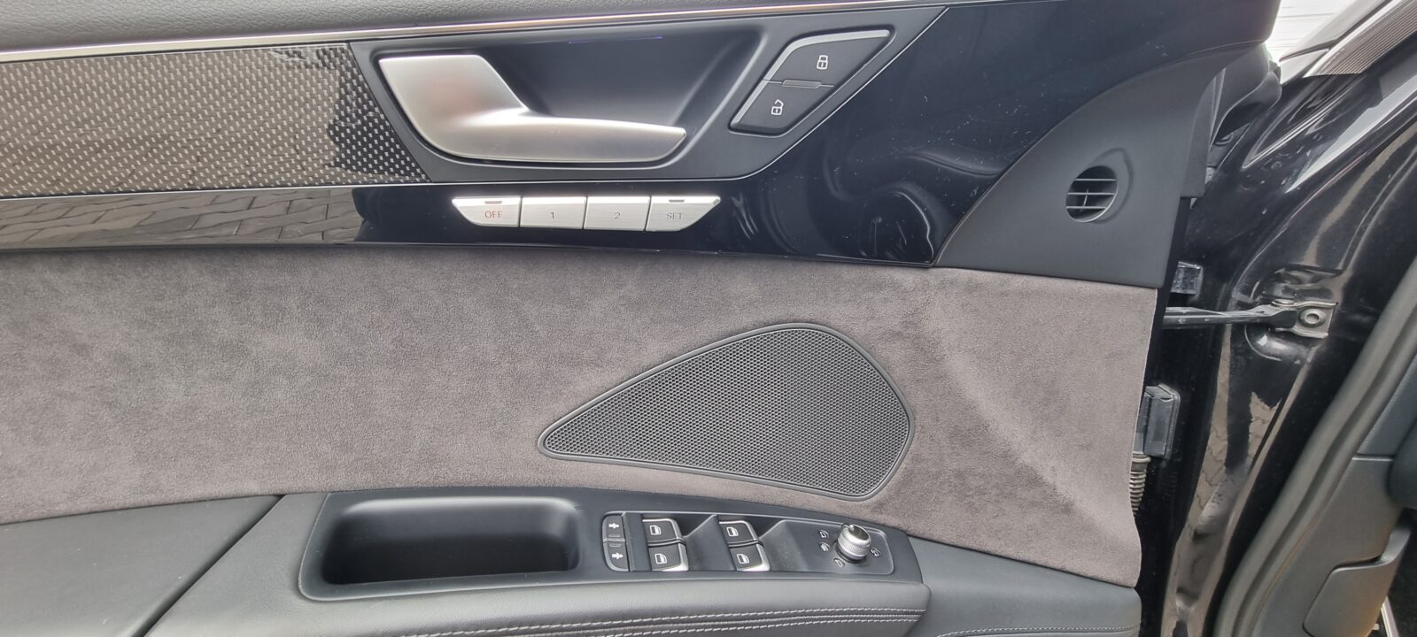 AUDI S8 QUATTRO, 4.0 TFSI,  520 CP, EURO 6, AN 2014          RATE-LIVRARE-GARANTIE
