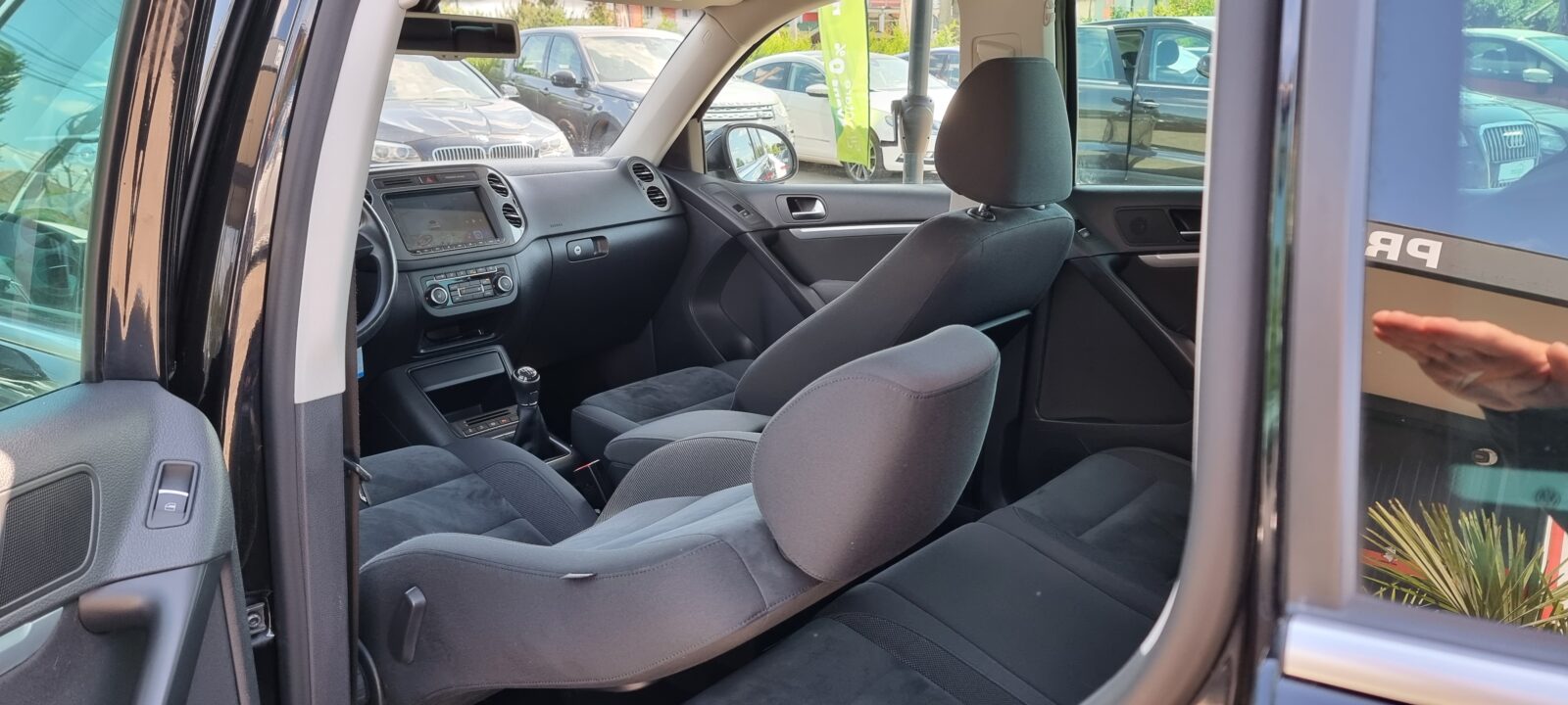 VW TIGUAN R-LINE 1.4 BENZINA AN 2015 REVIZIE EFECTUATA (DISTRIBUTIE+ULEI FILTRE) RATE-LIVRARE-GARANTIE