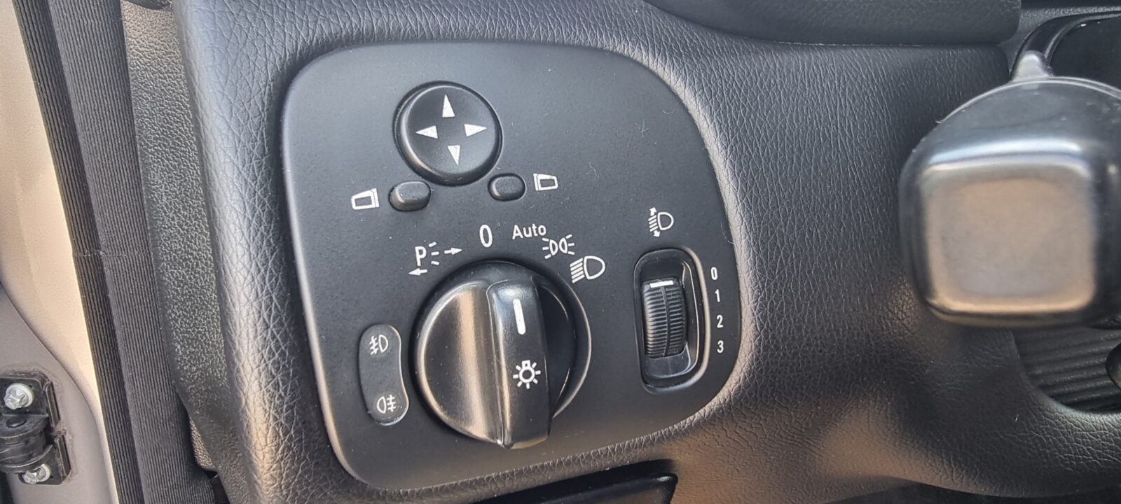 MERCEDES C 180 KOMPRESSOR AVANGARDE   REVIZIE EFECTUATA (DISTRIBUTIE+ULEI FILTRE)   RATE-LIVRARE-GARANTIE
