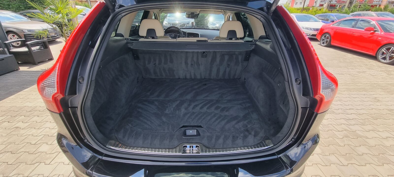 VOLVO XC-60 2.0 DIESEL, 180 CP, AN 2014, EURO 6      RATE-LIVRARE-GARANTIE
