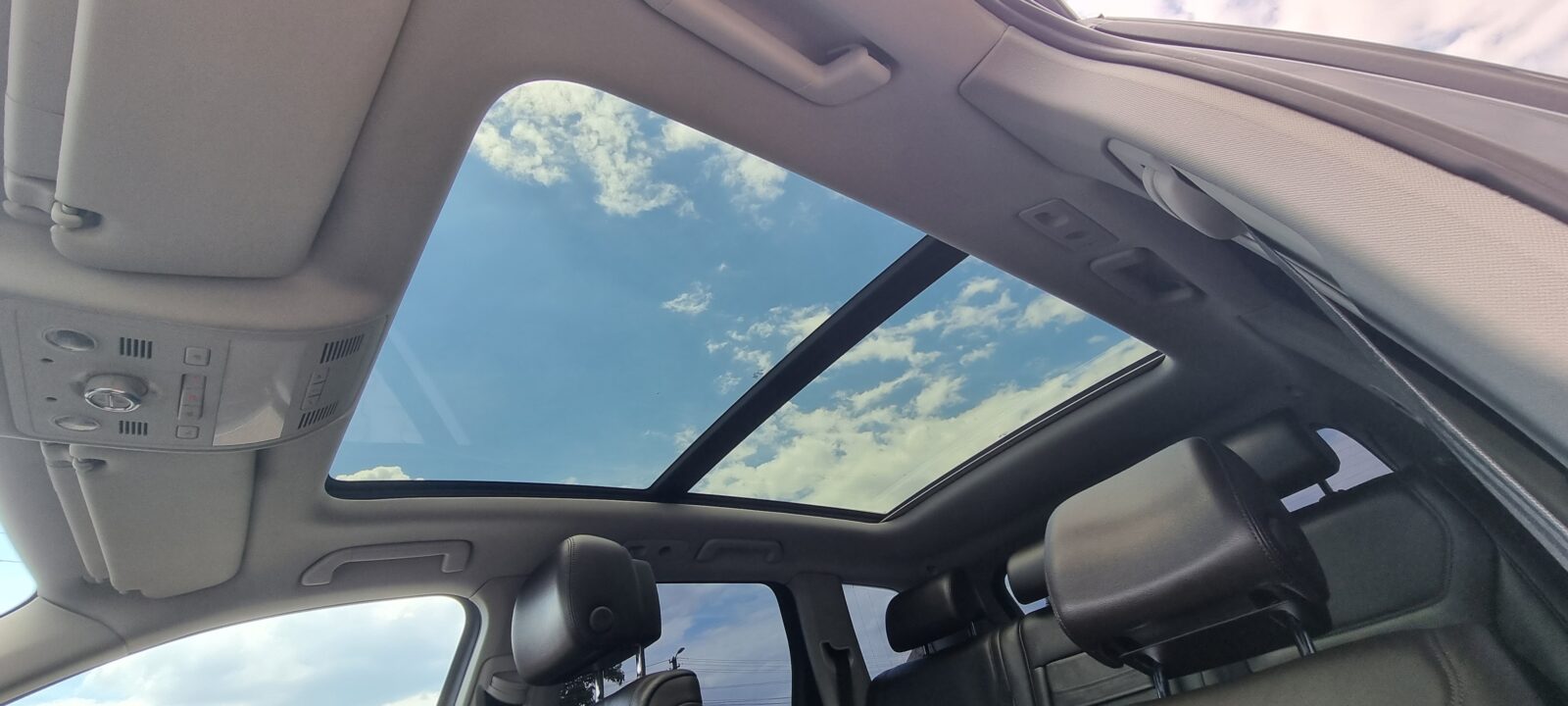 VW TOUAREG 3.0 TDI, 239 CP, AN 2011, EURO 5       RATE-LIVRARE-GARANTIE
