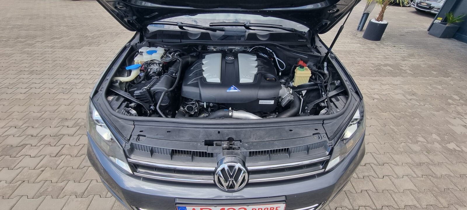 VW TOUAREG 3.0 TDI, 239 CP, AN 2011, EURO 5       RATE-LIVRARE-GARANTIE