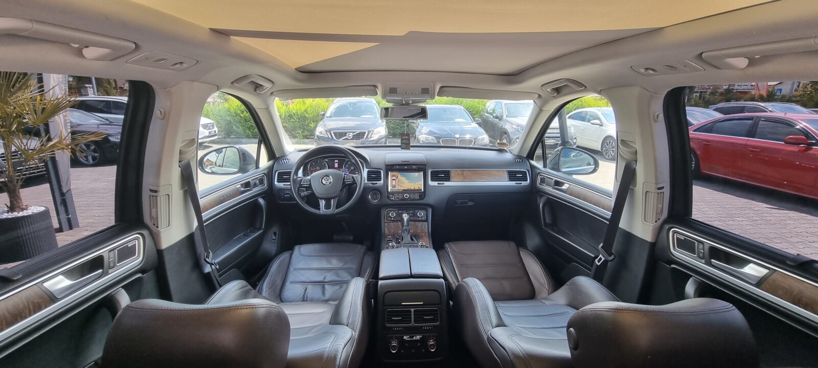 VW TOUAREG 3.0 TDI, 239 CP, AN 2011, EURO 5       RATE-LIVRARE-GARANTIE